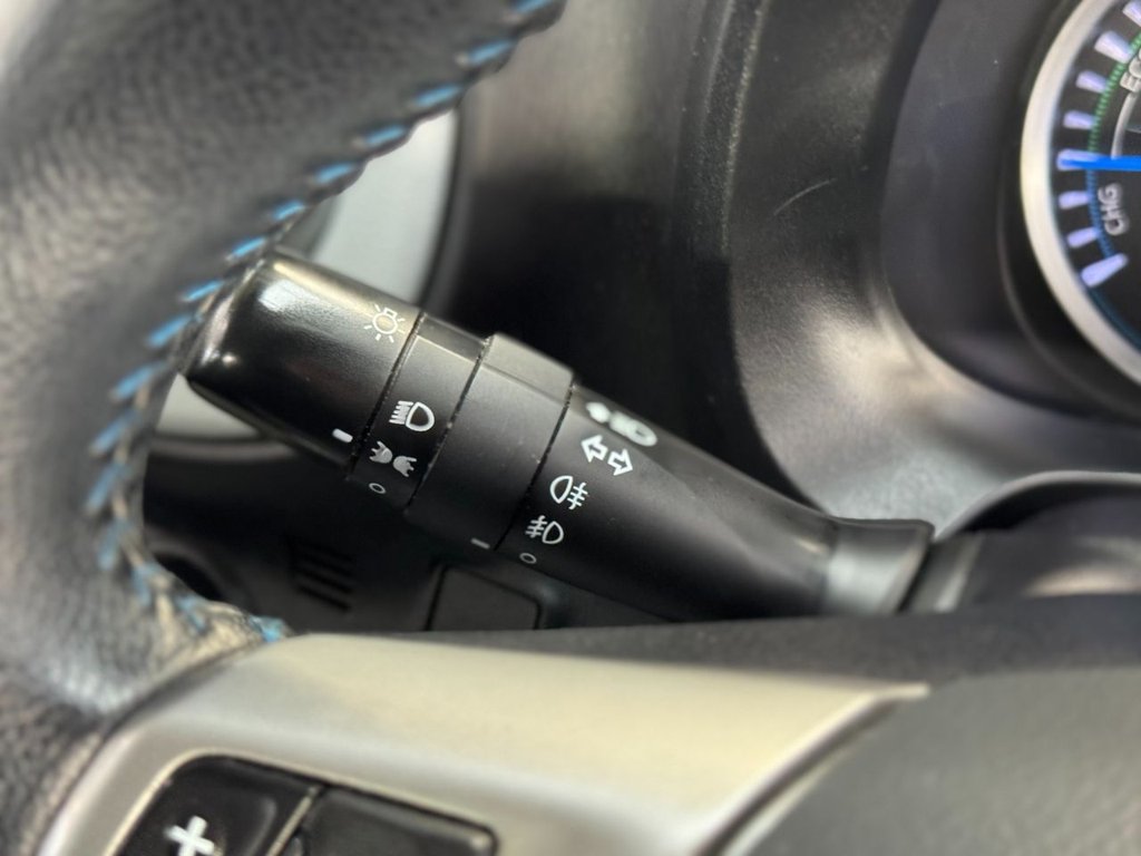 Used Toyota Yaris 2014 for sale - 77250584: Photo 37