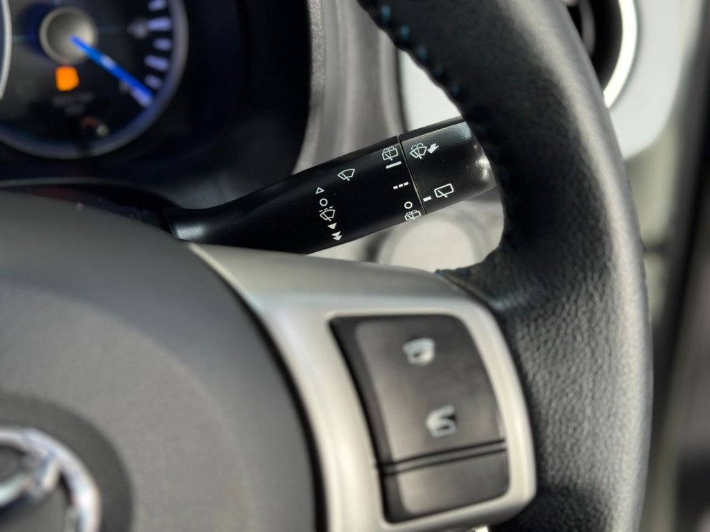 Used Toyota Yaris 2014 for sale - 77250584: Photo 40