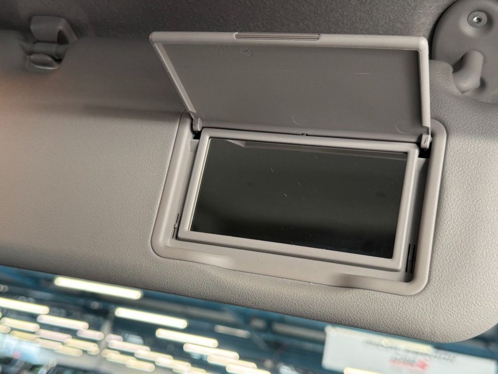 Used Toyota Yaris 2014 for sale - 77250584: Photo 43