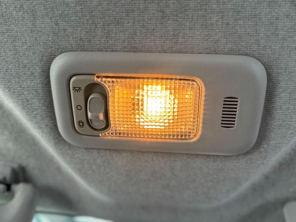 Used Peugeot 108 2017 for sale - 76776364: Photo 45