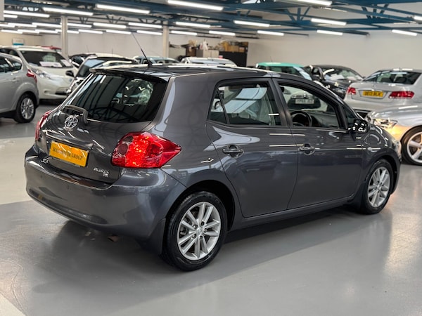 Used Toyota Auris 2009 for sale - 76316852: Photo 18