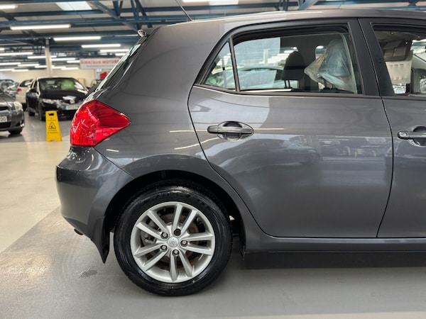 Used Toyota Auris 2009 for sale - 76316852: Photo 19