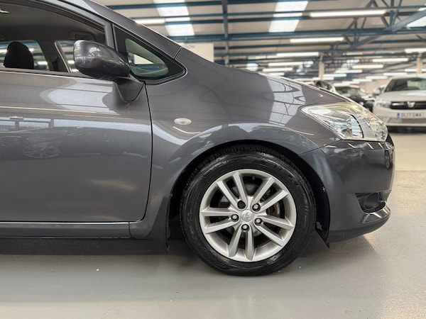 Used Toyota Auris 2009 for sale - 76316852: Photo 21