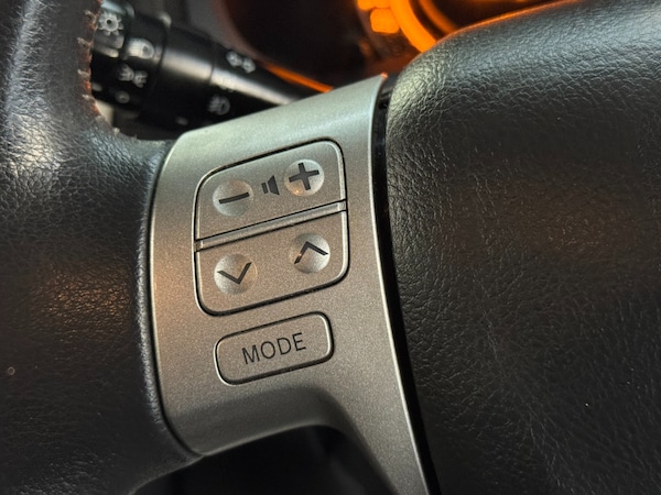 Used Toyota Auris 2009 for sale - 76316852: Photo 39