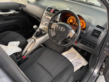 Used Toyota Auris 2009 for sale - 76316852: Photo