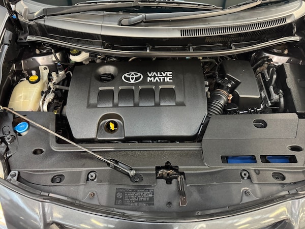 Used Toyota Auris 2009 for sale - 76316852: Photo 68