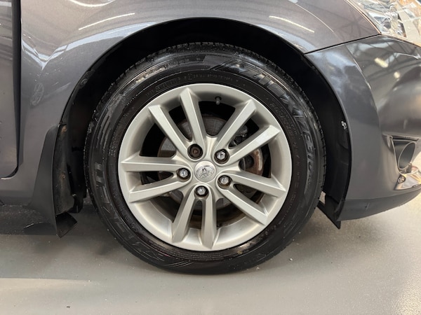 Used Toyota Auris 2009 for sale - 76316852: Photo 69