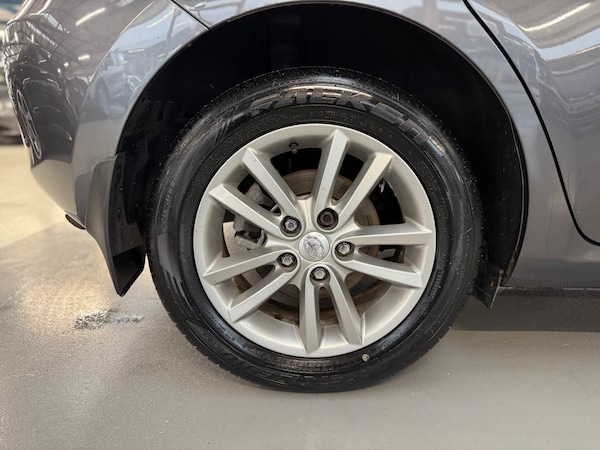 Used Toyota Auris 2009 for sale - 76316852: Photo 70