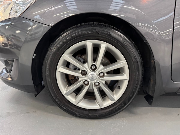 Used Toyota Auris 2009 for sale - 76316852: Photo 71