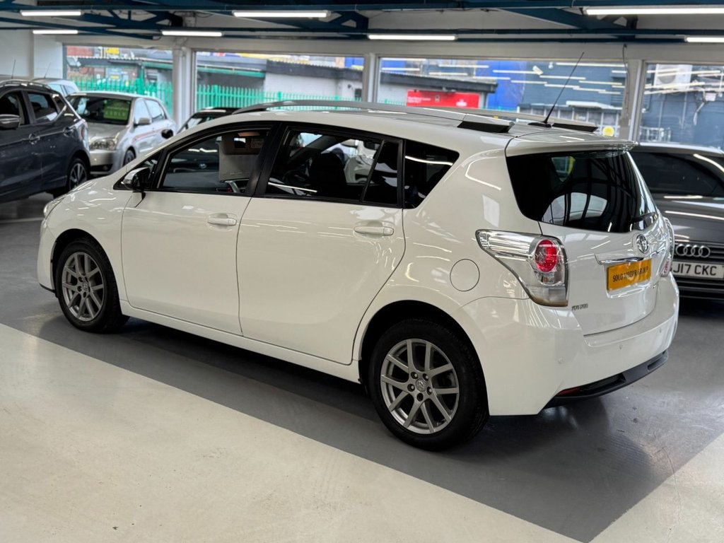 Used Toyota Verso 2013 for sale - 77451726: Photo 14