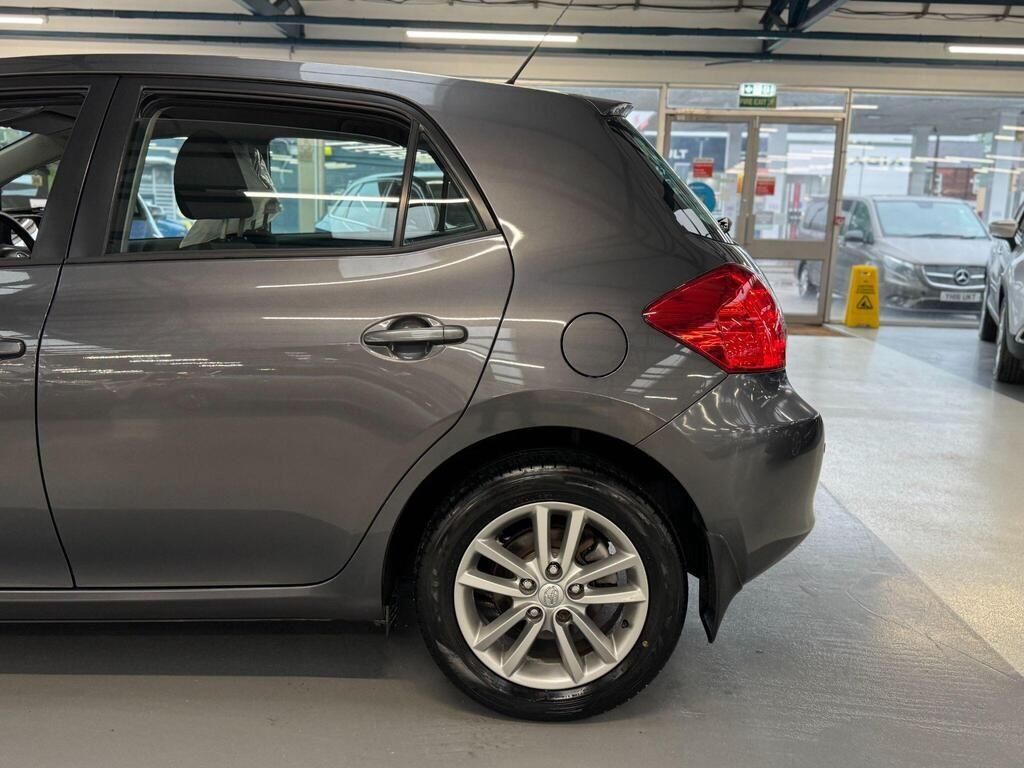Used Toyota Auris 2009 for sale - 76776366: Photo 11