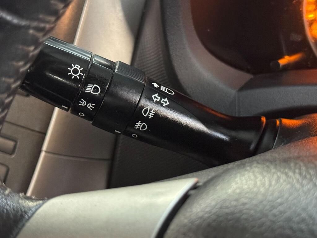 Used Toyota Auris 2009 for sale - 76776366: Photo 38