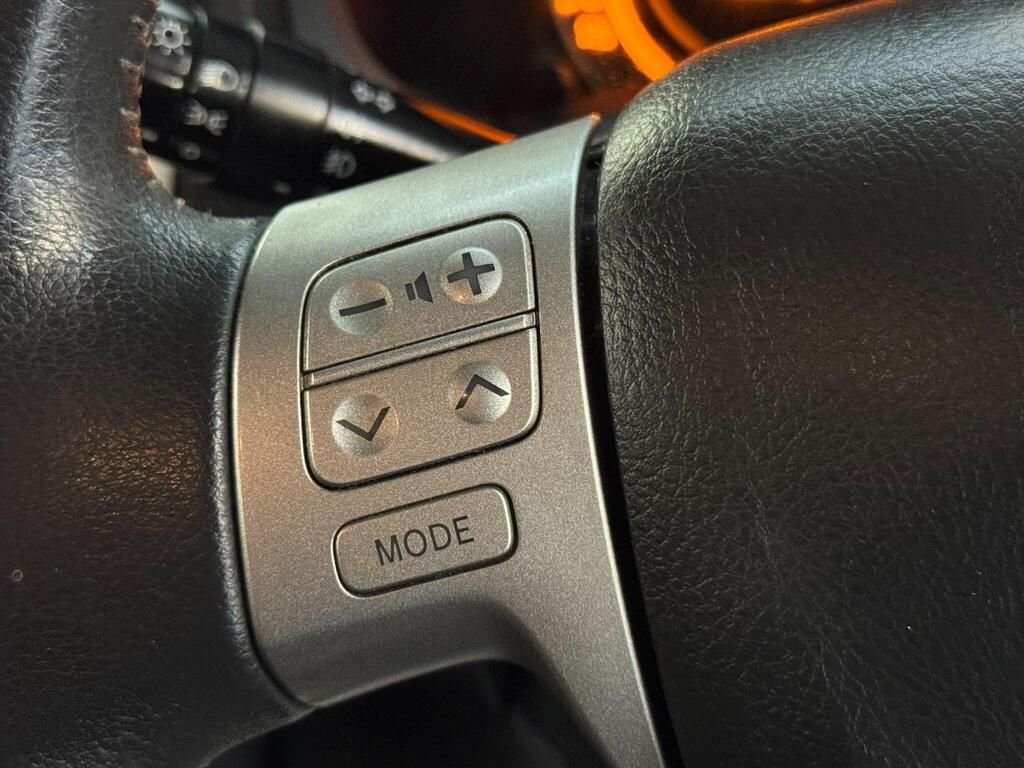 Used Toyota Auris 2009 for sale - 76776366: Photo 39