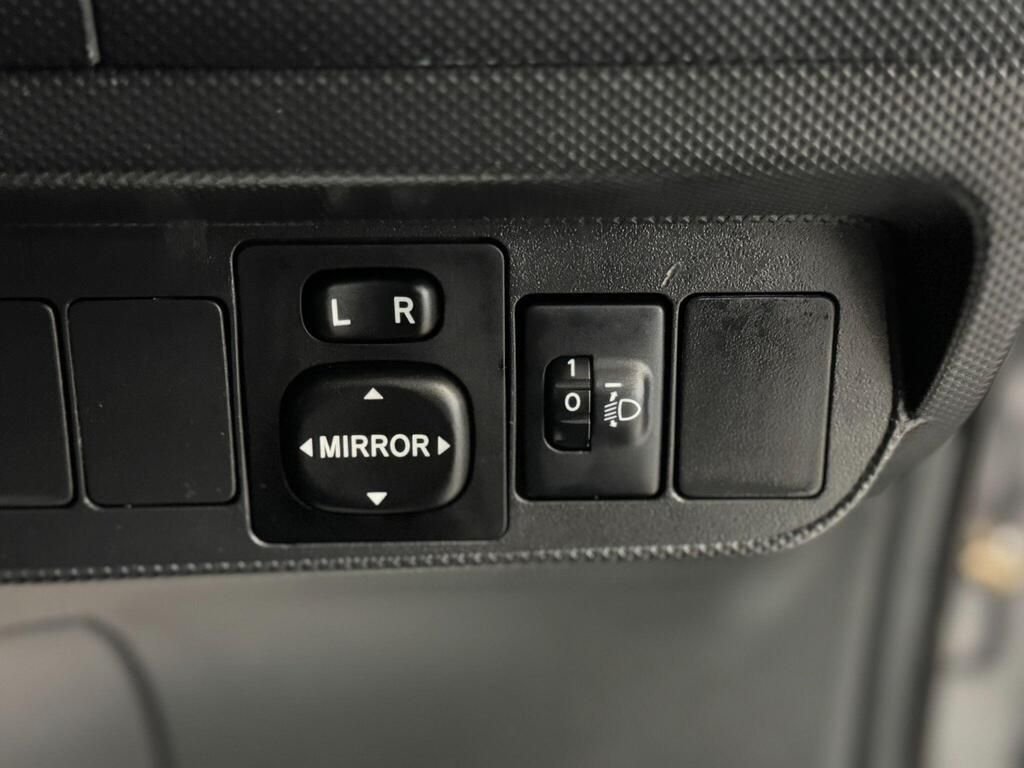 Used Toyota Auris 2009 for sale - 76776366: Photo 43