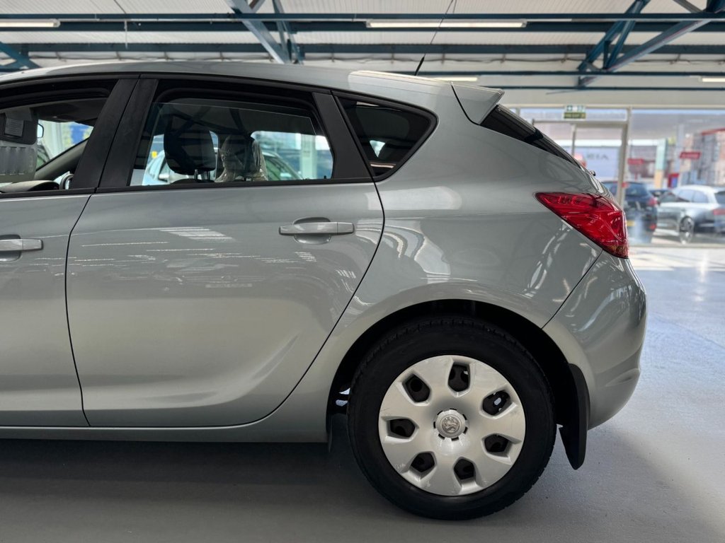 Used Vauxhall Astra 2010 for sale - 78167370: Photo 12