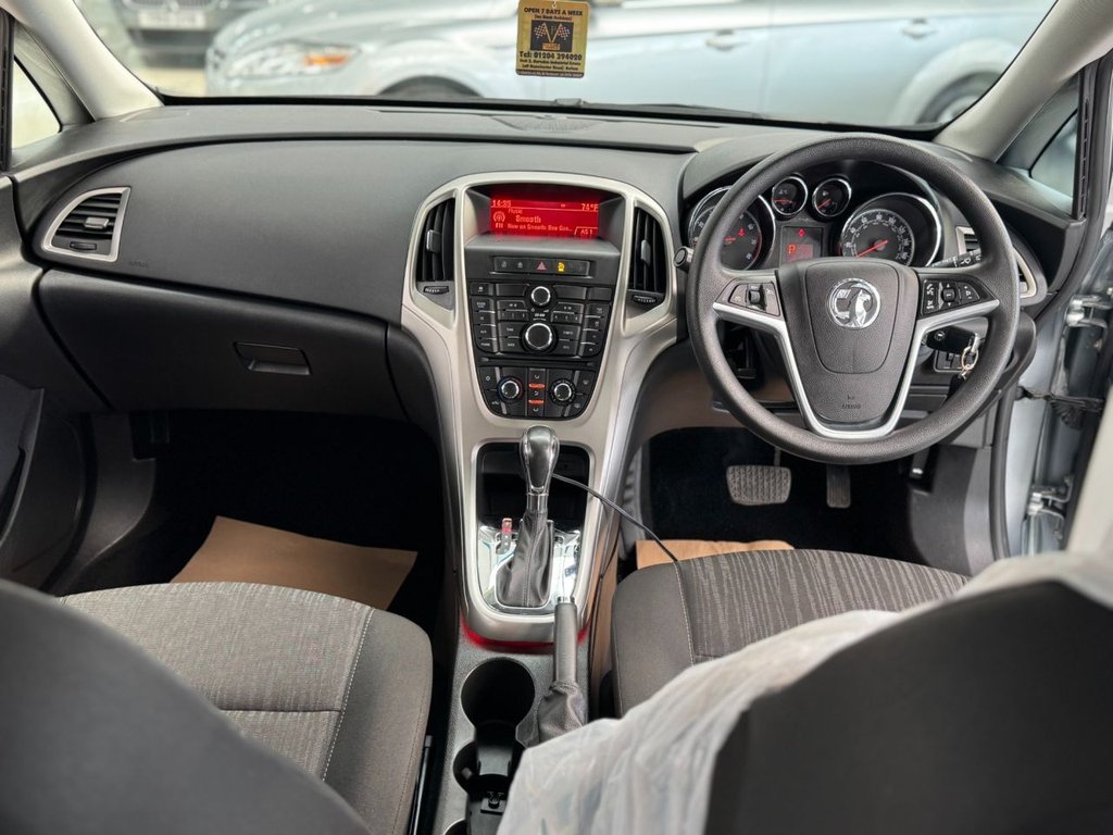 Used Vauxhall Astra 2010 for sale - 78167370: Photo 23