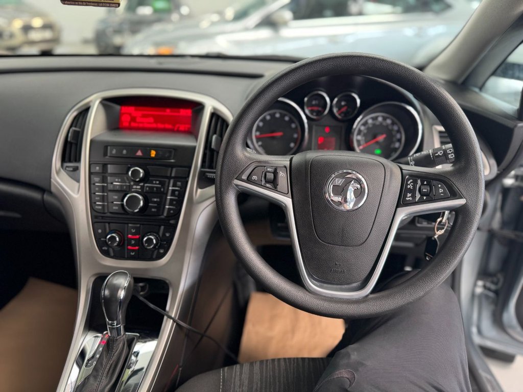 Used Vauxhall Astra 2010 for sale - 78167370: Photo 26