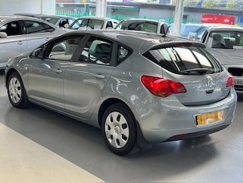 Used Vauxhall Astra 2010 for sale - 78167370: Photo