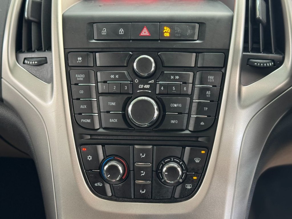 Used Vauxhall Astra 2010 for sale - 78167370: Photo 32