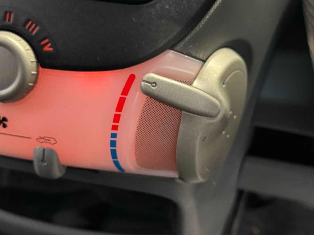 Used Toyota AYGO 2006 for sale - 77534260: Photo 35