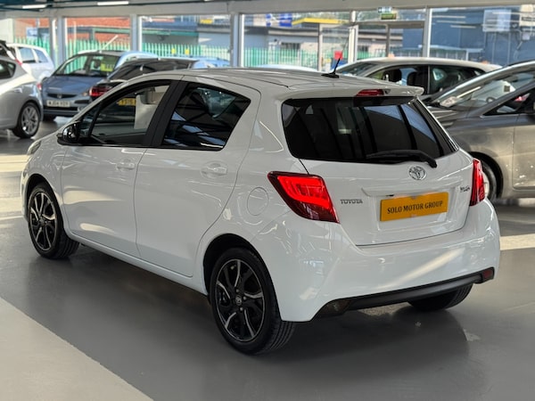 Used Toyota Yaris 2015 for sale - 76184207: Photo 14