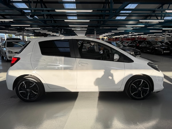 Used Toyota Yaris 2015 for sale - 76184207: Photo 19