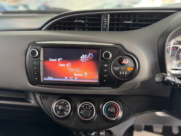 Used Toyota Yaris 2015 for sale - 76184207: Photo 26