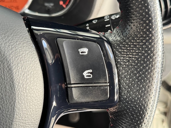 Used Toyota Yaris 2015 for sale - 76184207: Photo 44