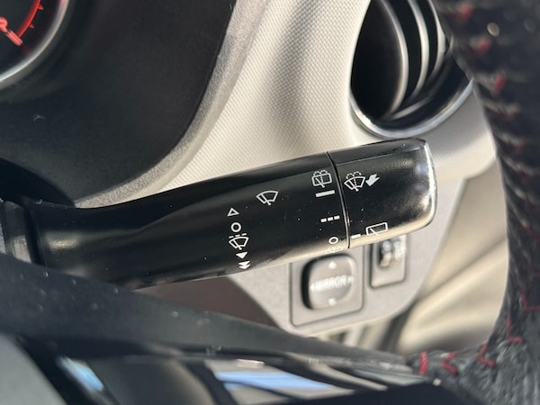 Used Toyota Yaris 2015 for sale - 76184207: Photo 45