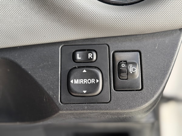 Used Toyota Yaris 2015 for sale - 76184207: Photo 47