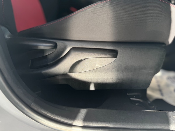 Used Toyota Yaris 2015 for sale - 76184207: Photo 51