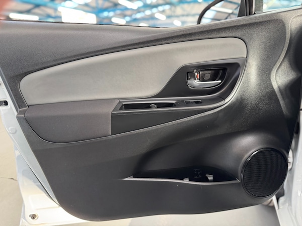Used Toyota Yaris 2015 for sale - 76184207: Photo 58