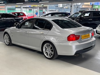 Used BMW 3 Series 2011 for sale - 75617077: Photo