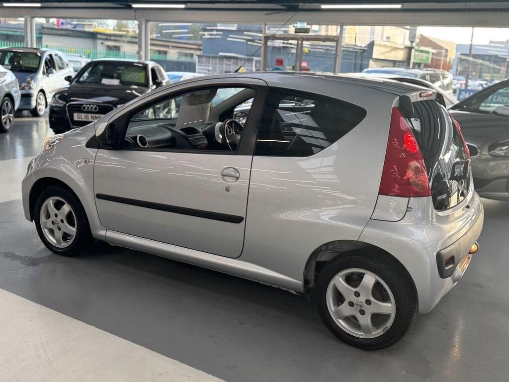 Used Peugeot 107 2011 for sale - 76776368: Photo 12