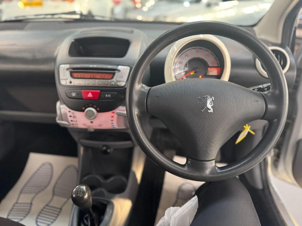 Used Peugeot 107 2011 for sale - 76776368: Photo 25