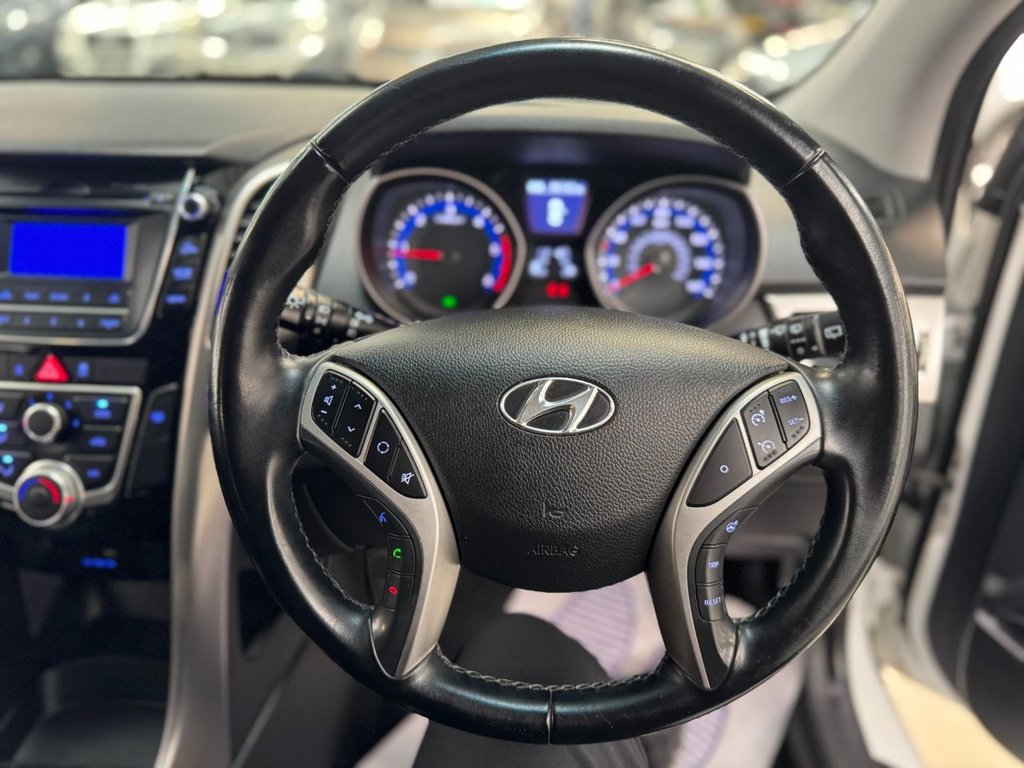 Used Hyundai i30 2016 for sale - 77897504: Photo 44