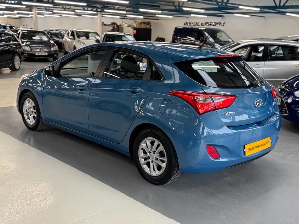 Used Hyundai i30 2014 for sale - 77328158: Photo 2
