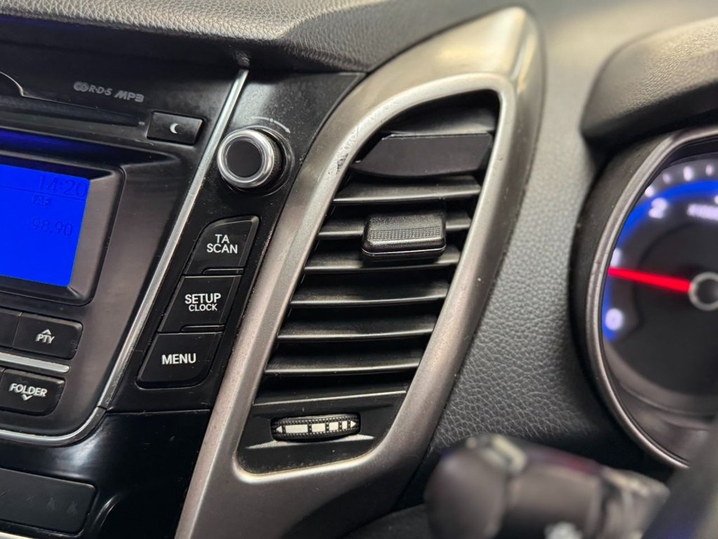 Used Hyundai i30 2014 for sale - 77328158: Photo 32