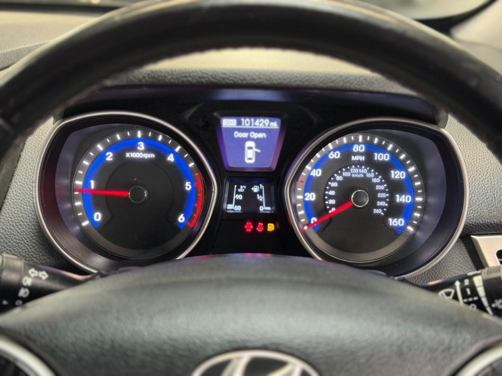 Used Hyundai i30 2014 for sale - 77328158: Photo 41