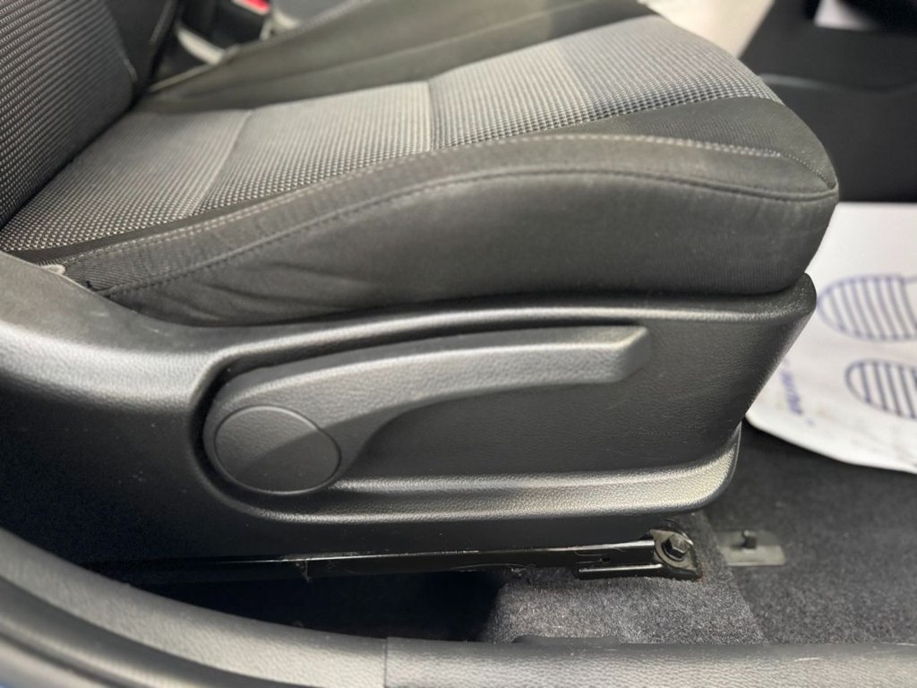 Used Hyundai i30 2014 for sale - 77328158: Photo 49