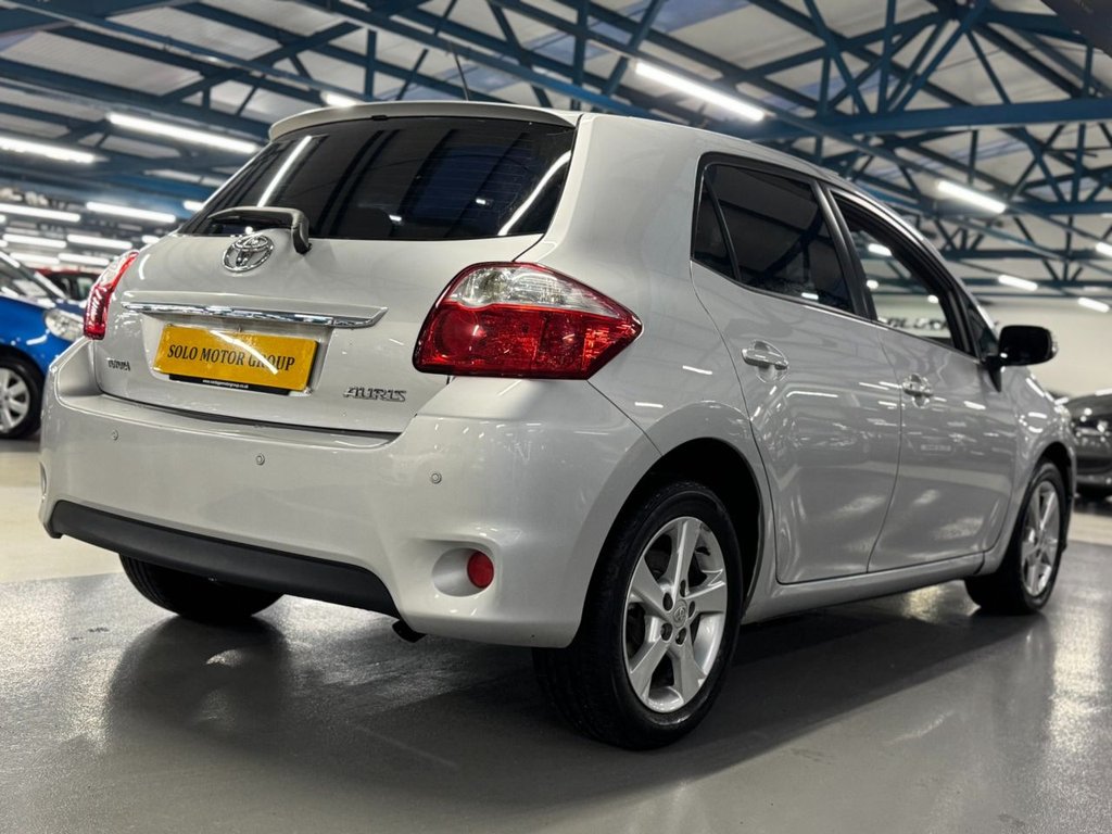 Used Toyota Auris 2010 for sale - 76900858: Photo 17