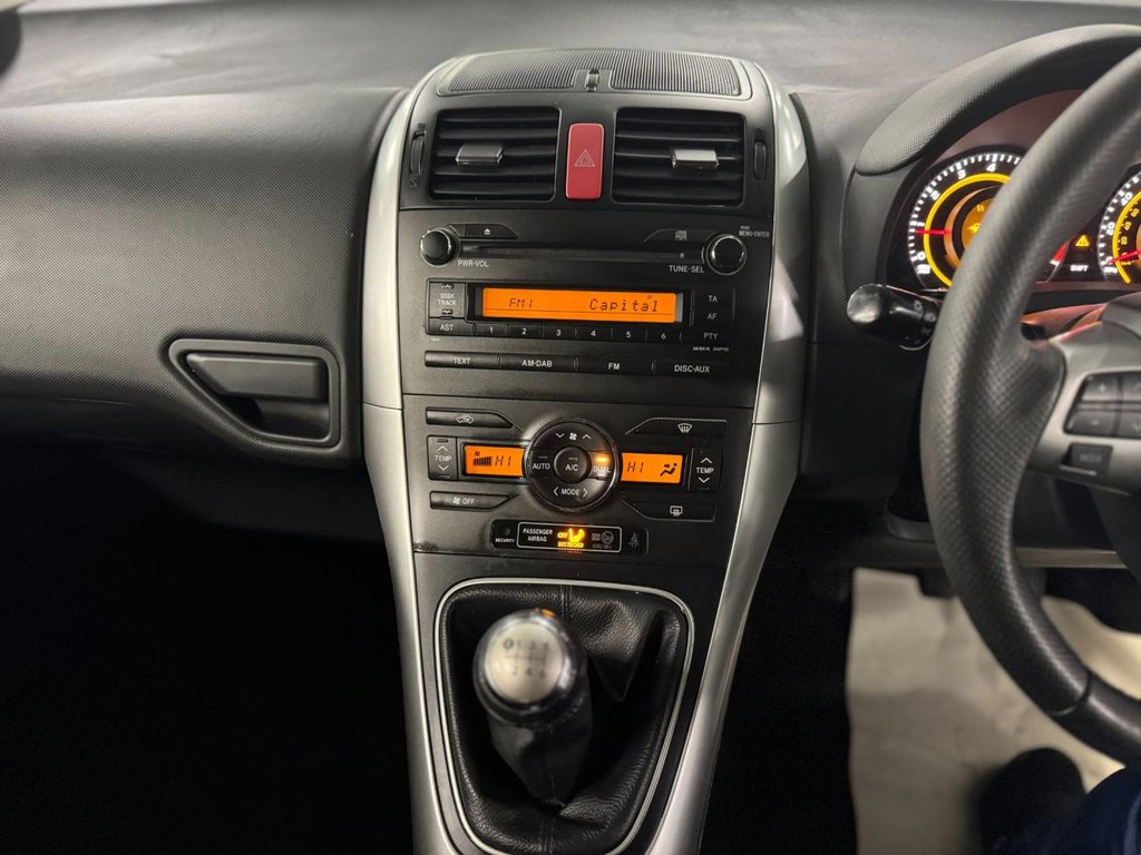 Used Toyota Auris 2010 for sale - 76900858: Photo 28