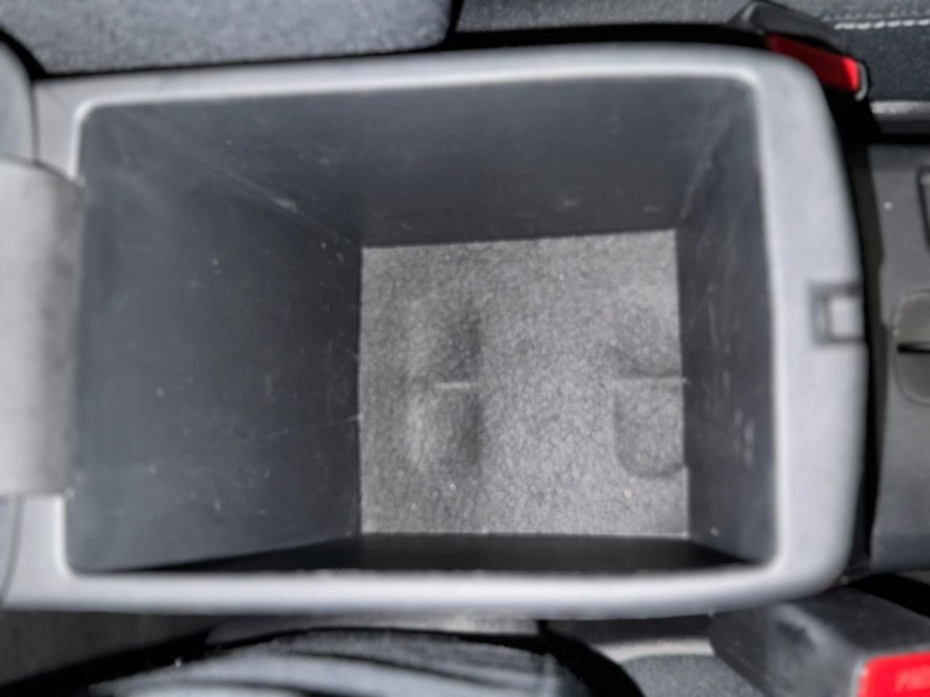 Used Toyota Auris 2010 for sale - 76900858: Photo 35