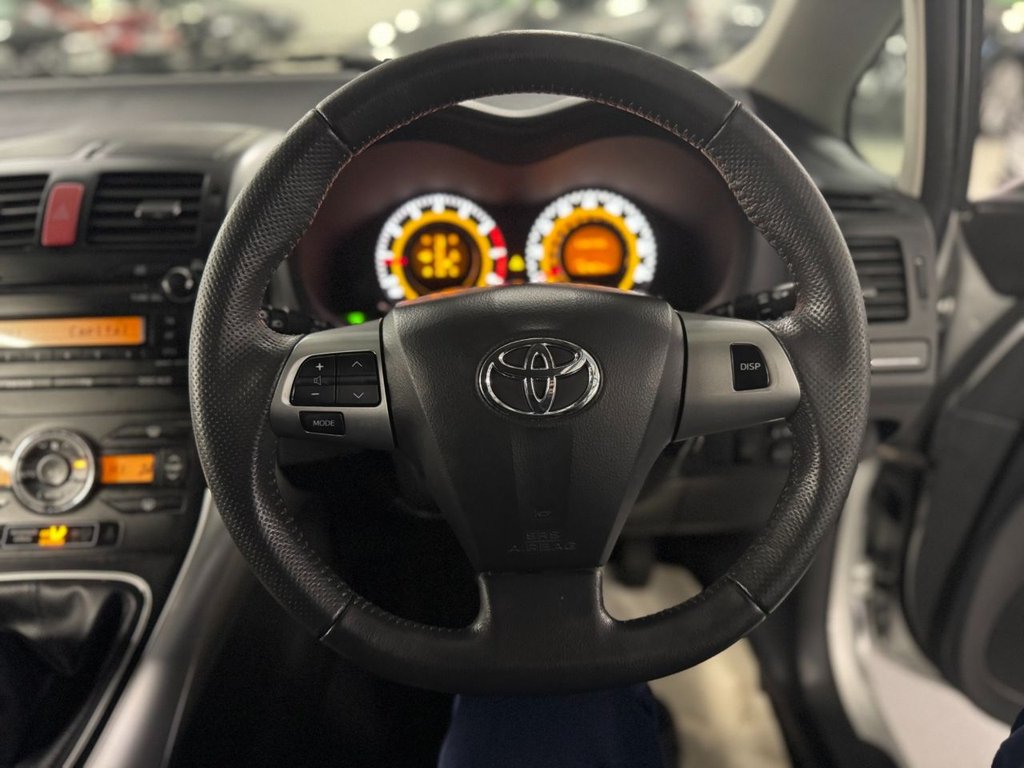 Used Toyota Auris 2010 for sale - 76900858: Photo 36