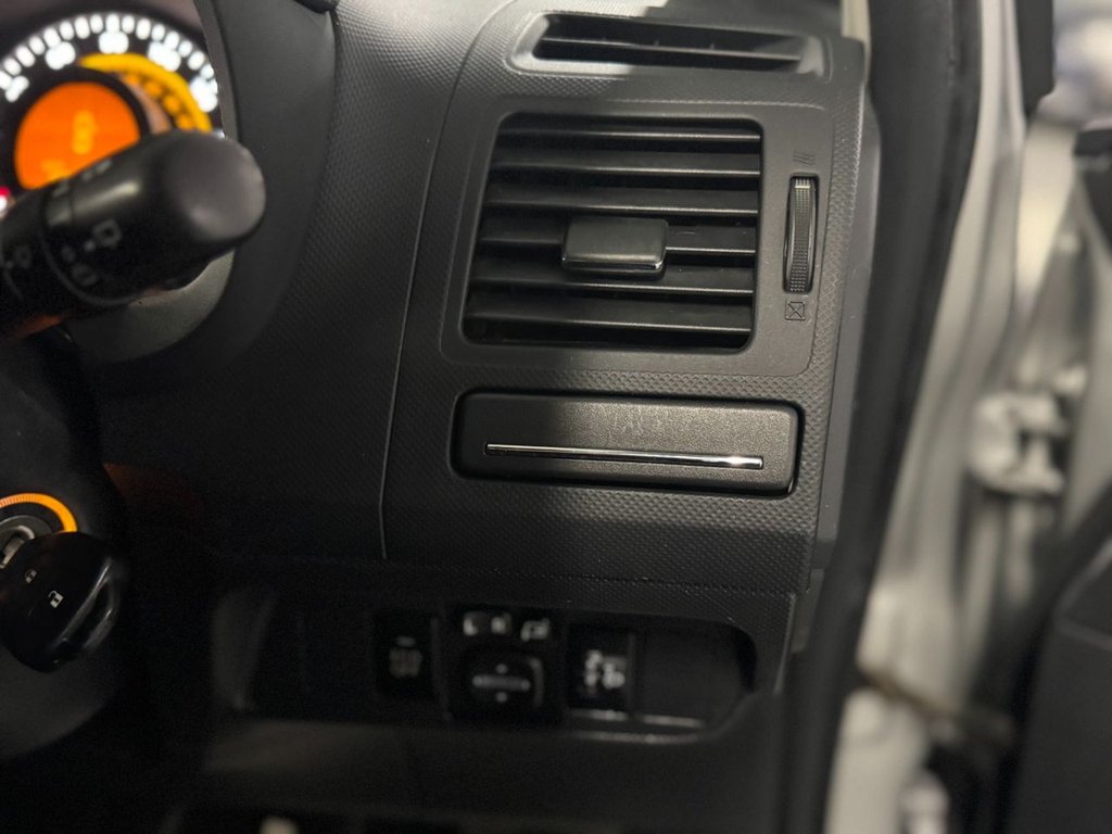 Used Toyota Auris 2010 for sale - 76900858: Photo 43