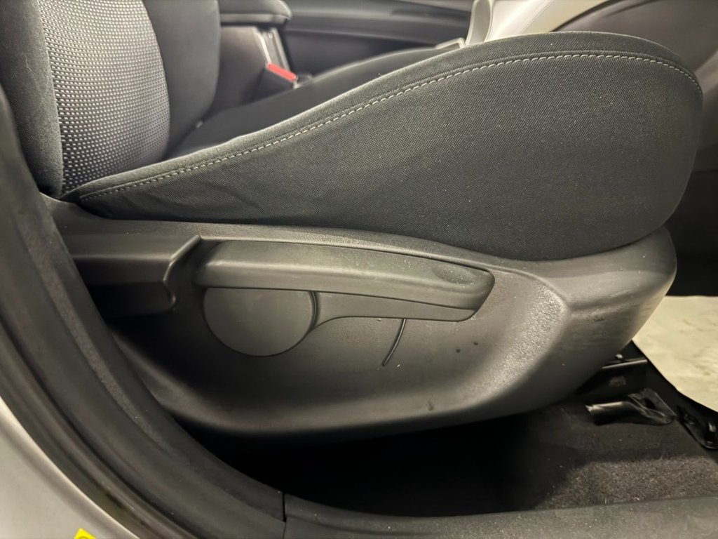 Used Toyota Auris 2010 for sale - 76900858: Photo 47