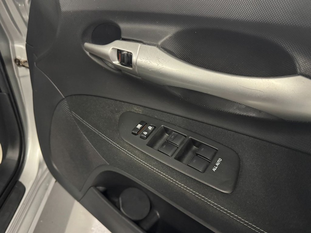 Used Toyota Auris 2010 for sale - 76900858: Photo 49