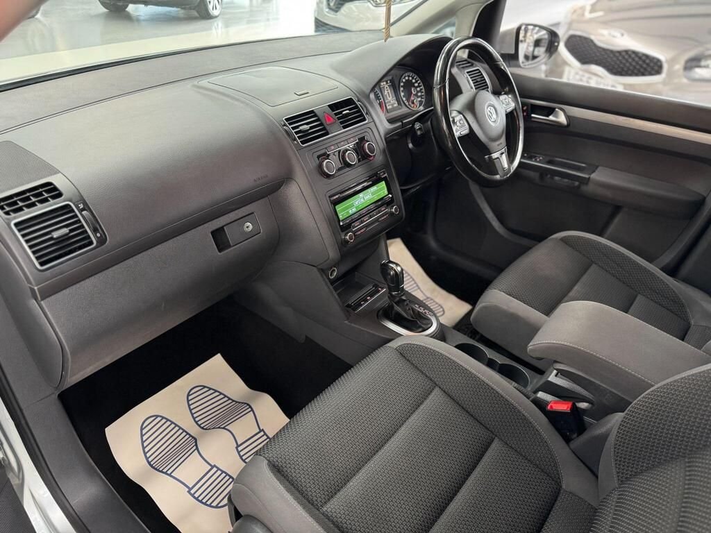 Used Volkswagen Touran 2012 for sale - 76776347: Photo 24