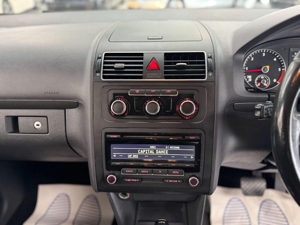 Used Volkswagen Touran 2012 for sale - 76776347: Photo 27