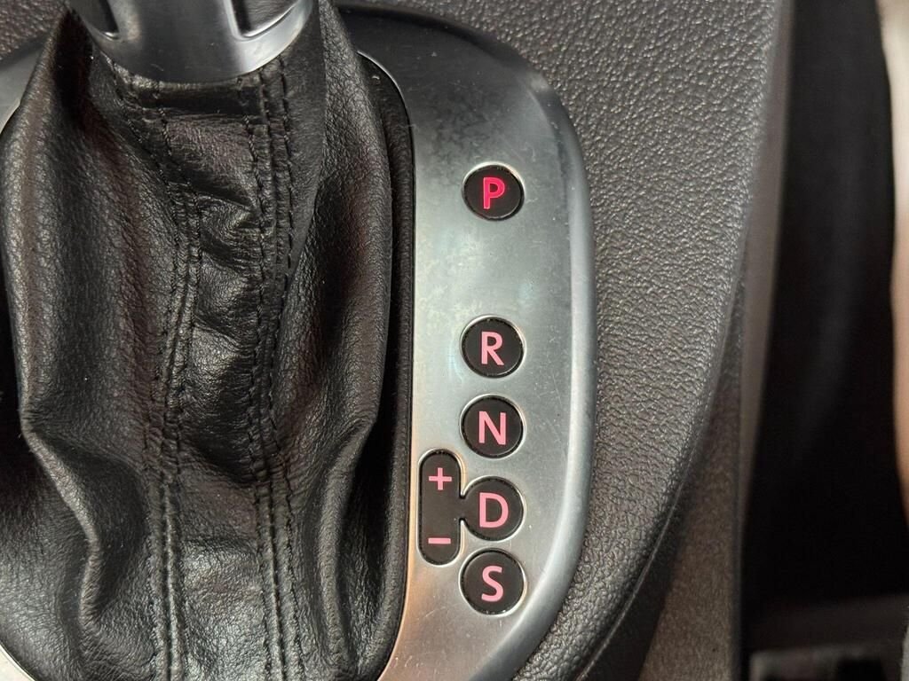 Used Volkswagen Touran 2012 for sale - 76776347: Photo 34